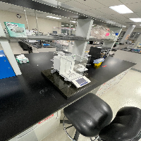 Mettler Toledo XS204 Analytical Balance with RS-P42 Printer and Granite Slab image 1